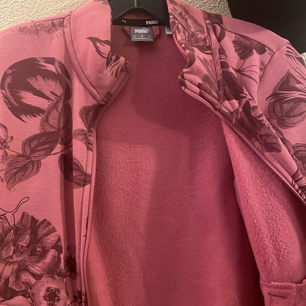 Sporty Puma jacket - Picture 3 of 4